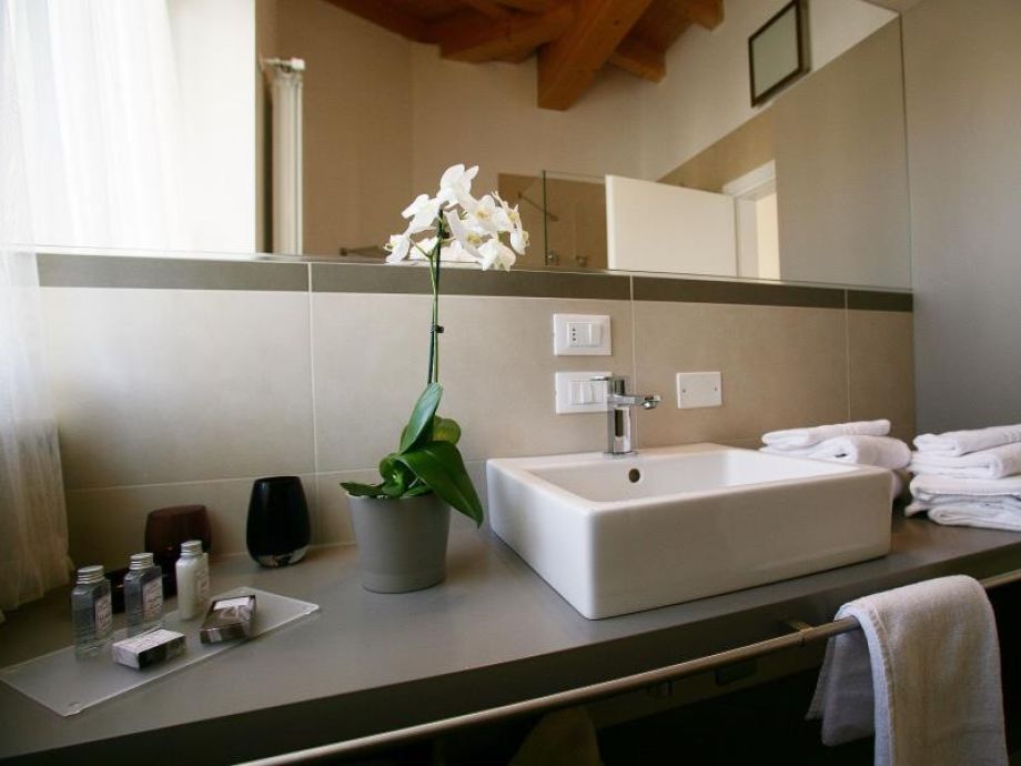 Ferienwohnung gioiello gemütliches studio apartment mit balkon ...