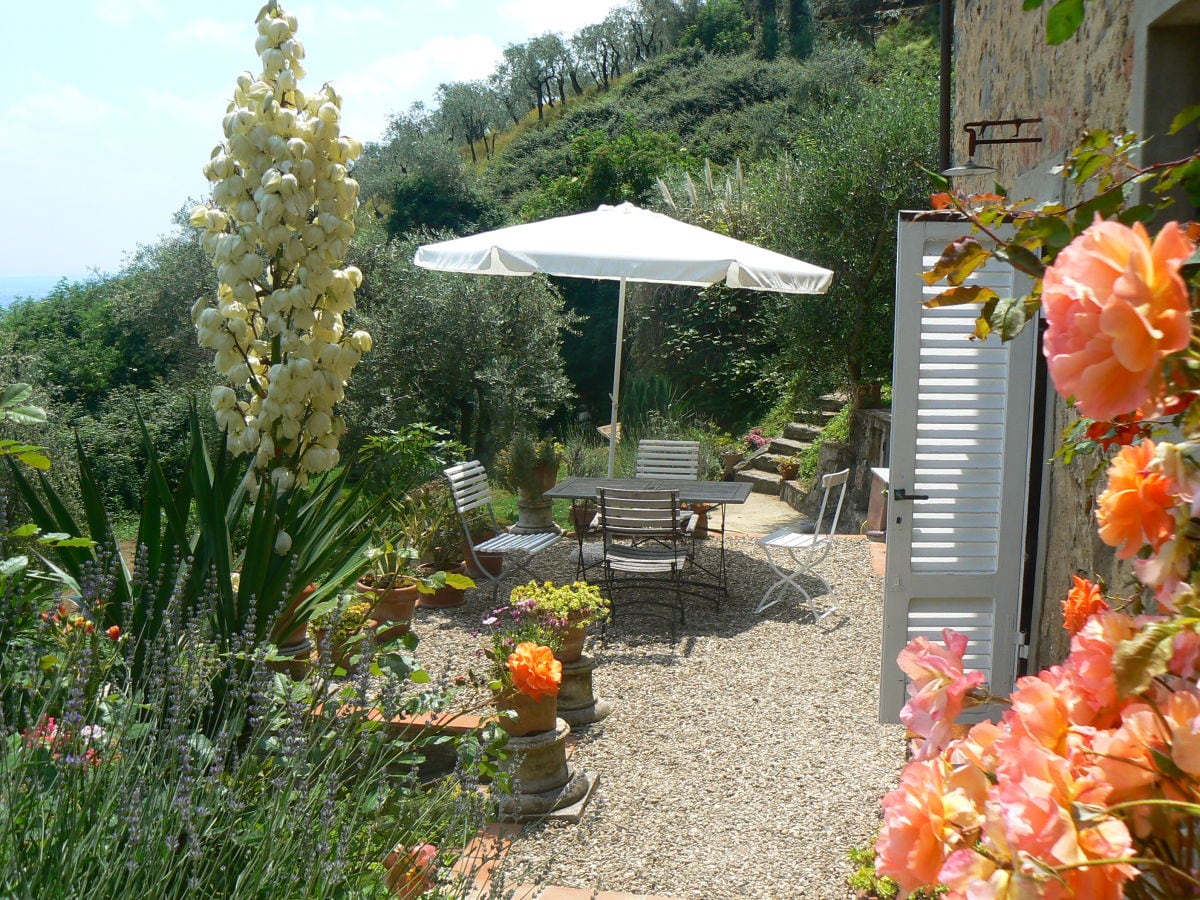 Terrasse vor dem Ferienhaus