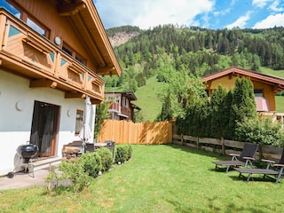 Garten mit Grill