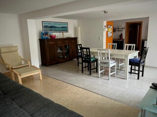 viel Platz im Wohn- Essbereich