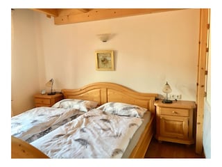 Schlafzimmer mit Balkon