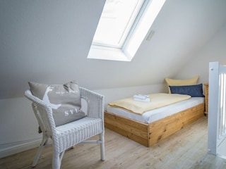 Schlafzimmer DG
