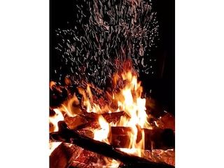 Feuerstelle zum Grillen und für Lagerfeuer