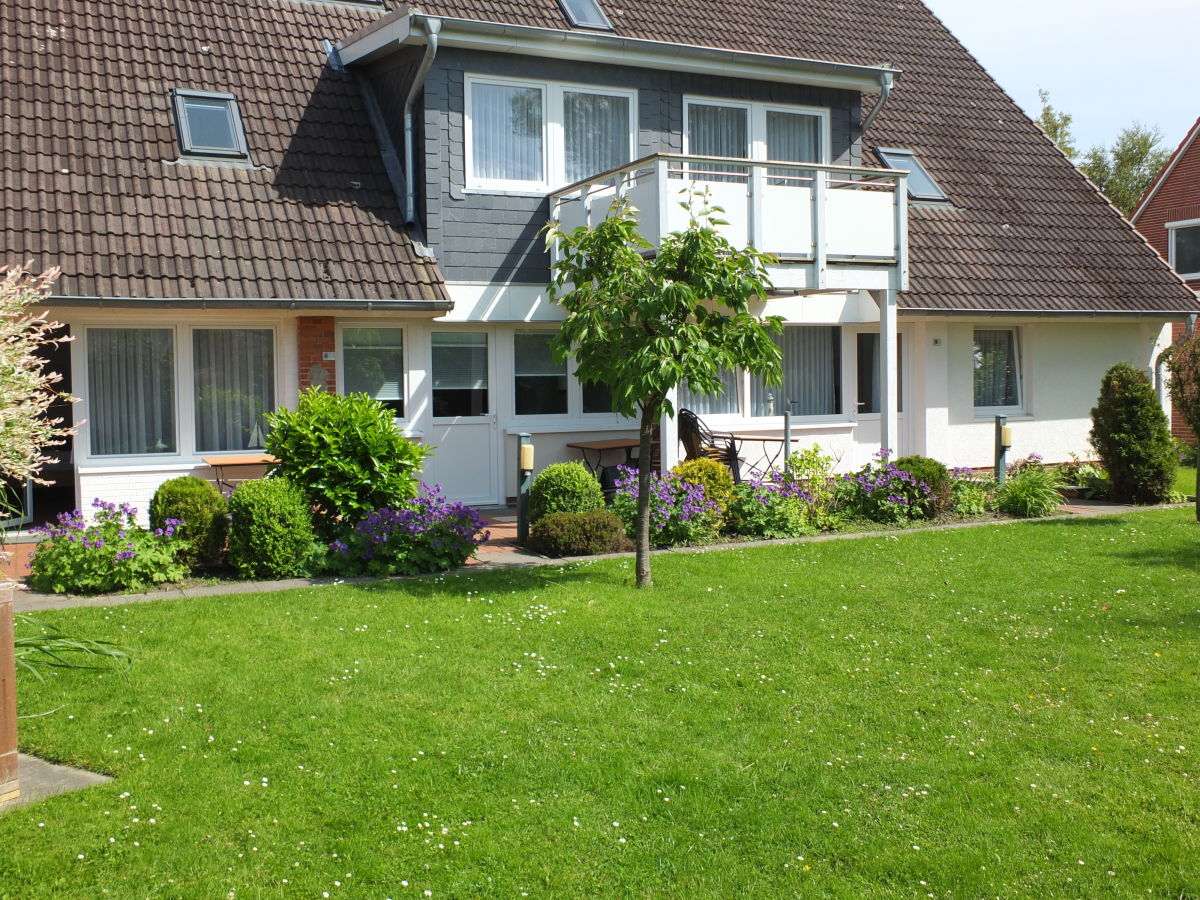 Apartment Mit Wohlfuhlgarten Typ D 17 Busumer Deichhausen