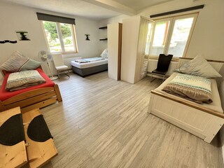 Schlafzimmer 2