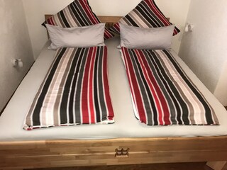 Schlafzimmer1