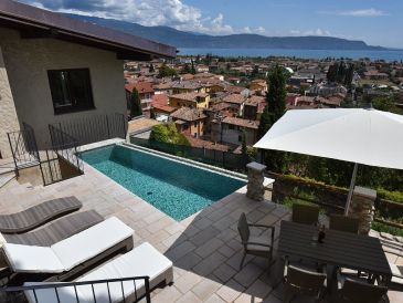 Holiday house Exclusive villa with private pool and sea view