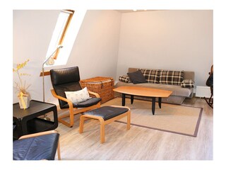 zweiter Wohnbereich im Dachgeschoss der Wohnung