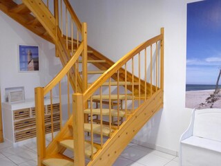 Flur / Treppe zum Obergeschoss