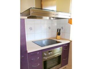 Kochbereich - Elektroherd mit Cerankochfeld und Umluftbackofen