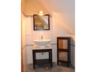 Bad zum 2. Schlafzimmer im 1.OG