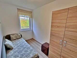 2. Schlafzimmer mit Einzelbett