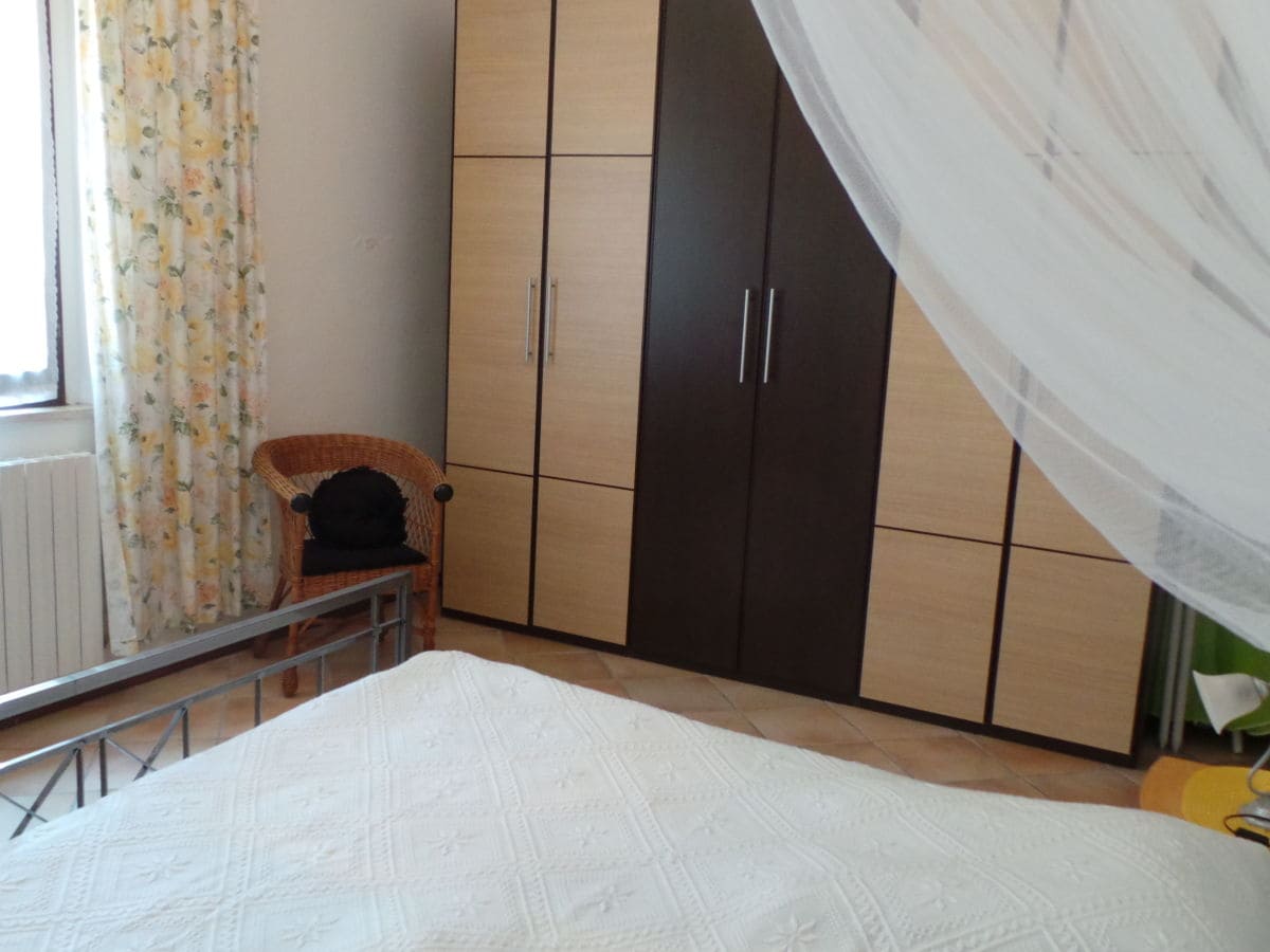 Schlafzimmer mit Doppelbett 2 Personen