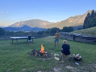 Herrliche Aussicht am Lagerfeuer auf Bad Reichenhall
