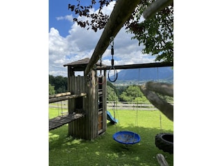 Spielplatz mit Blick auf Bad Reichenhall