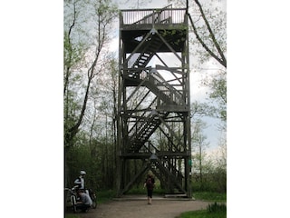 Aussichtsturm im Naturschutzgebiet