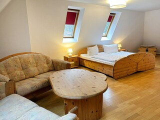 Sitzgruppe im Dachgeschoss