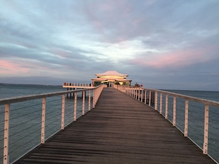 Am Abend im Wolkenlos um die Ecke einen Cocktail .