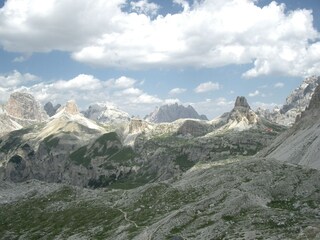 Between two natural parks