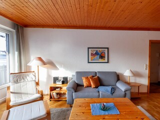 Wohn-/Essbereich mit offener Küche