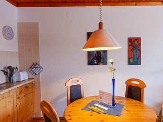 Wohn-/Essbereich mit offener Küche