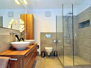 Badezimmer 1