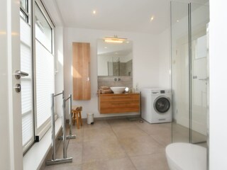 Badezimmer 2