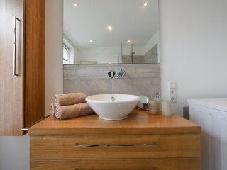 Waschtisch Badezimmer 2