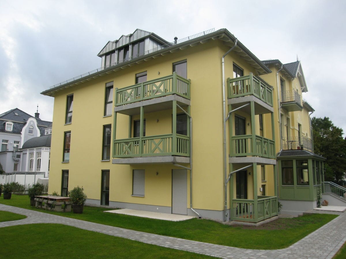 Unsere Wohnung im 2. Stock mit Süd-und Ostbalkon