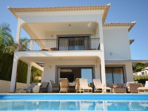 Villa 17°West mit Pool - Estreito da Calheta - image1