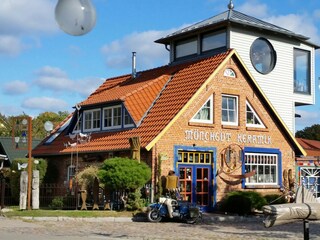 Maritimes Flair und besondere Geschäfte
