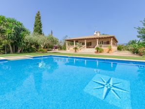 Villa Can Berguins