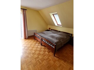 Schlafen 1 OG (Bett 180 x 200)