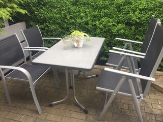 Süd-Terrasse für sonnige Stunden
