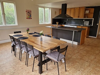Esszimmer und offene Küche
