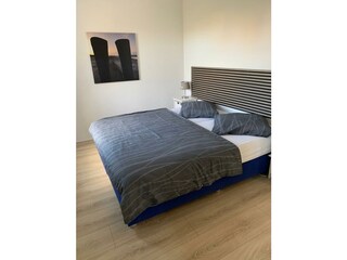 Schlafzimmer unten