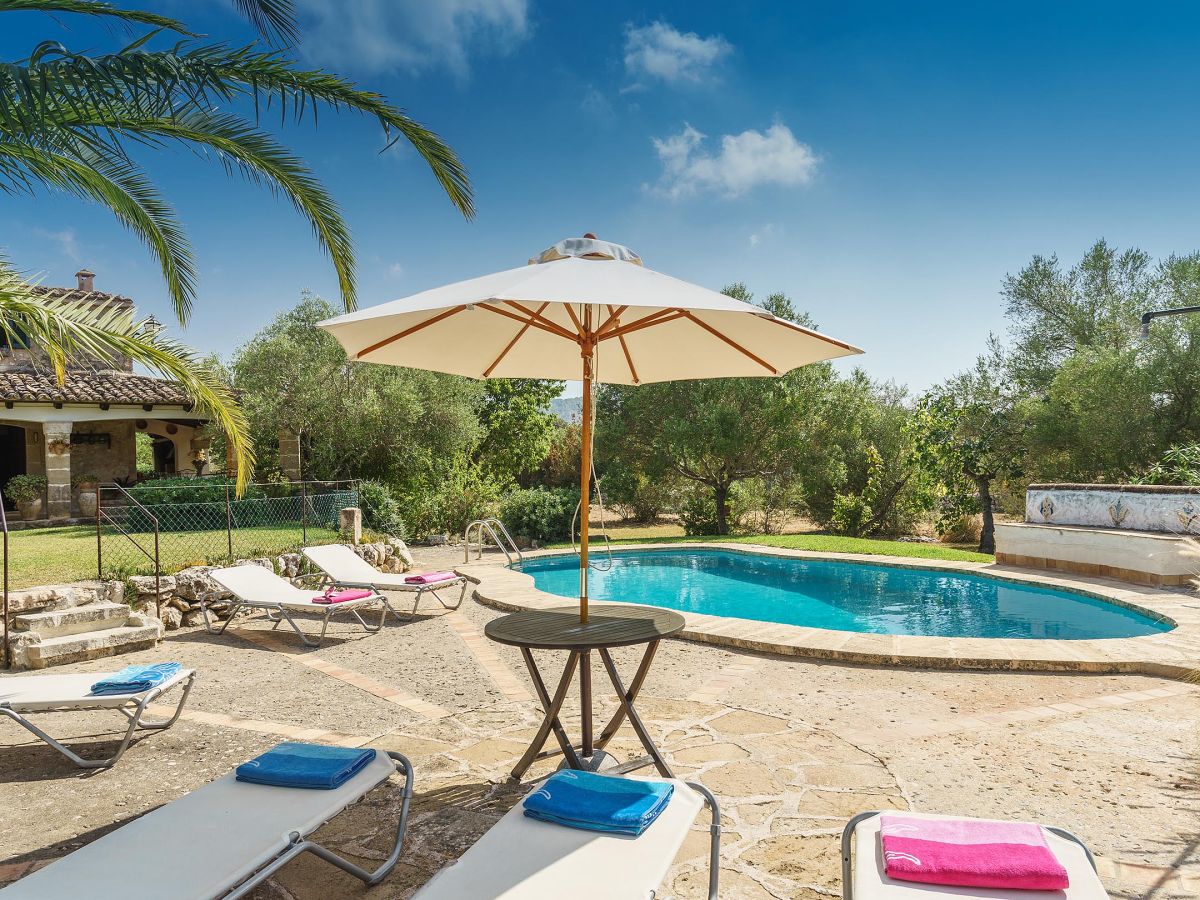 Finca with private pool for 8 people in Pollensa