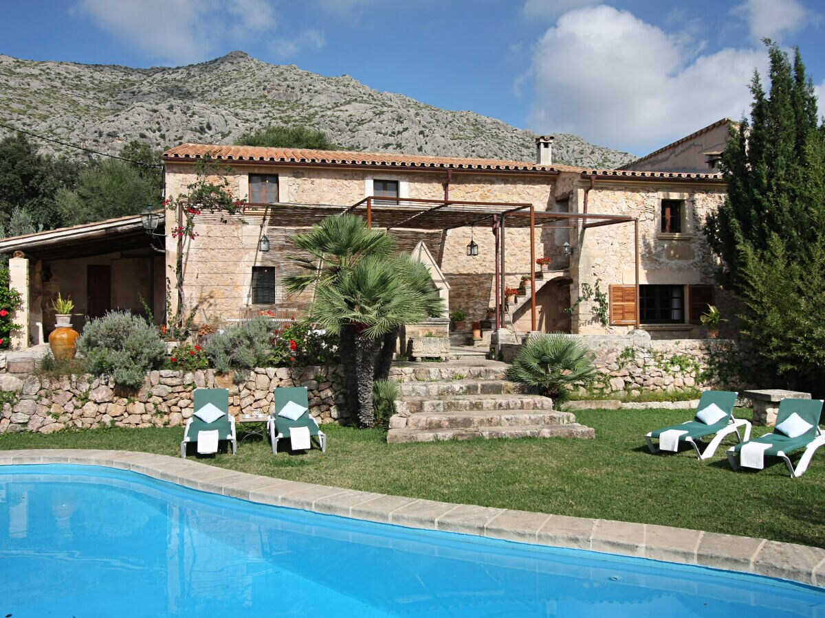 Villa in Pollensa with private pool