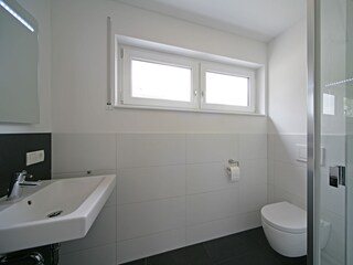 2. Bathroom (first floor)