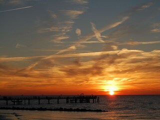 Sonnenuntergang an der Wustrower Seebrücke