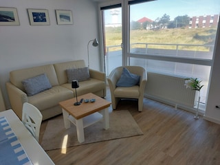 Sofaecke mit Blick zum Balkon
