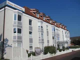 Hausansicht von der Straße