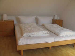 3tes Schlafzimmer Dachgeschoss 39-20-01