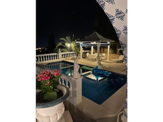 Abendstimmung am Pool