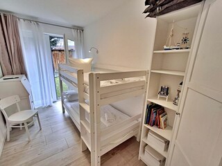 2. Schlafzimmer