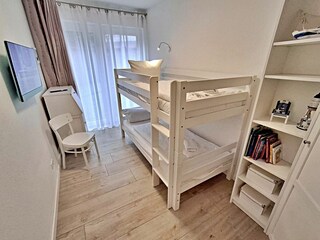 2. Schlafzimmer