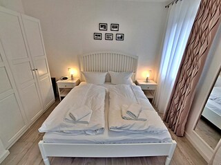 1. Schlafzimmer
