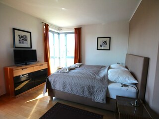 Großes Schlafzimmer