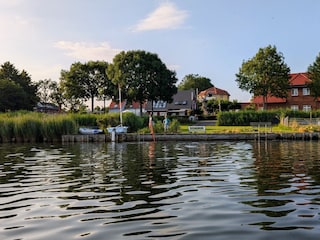 Blick auf das Ufergrundstück