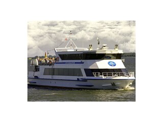 Mit dem Schiff nach Hiddensee